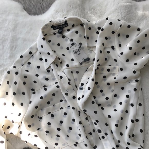 🖤Express Blouse 🖤 - Picture 2 of 7